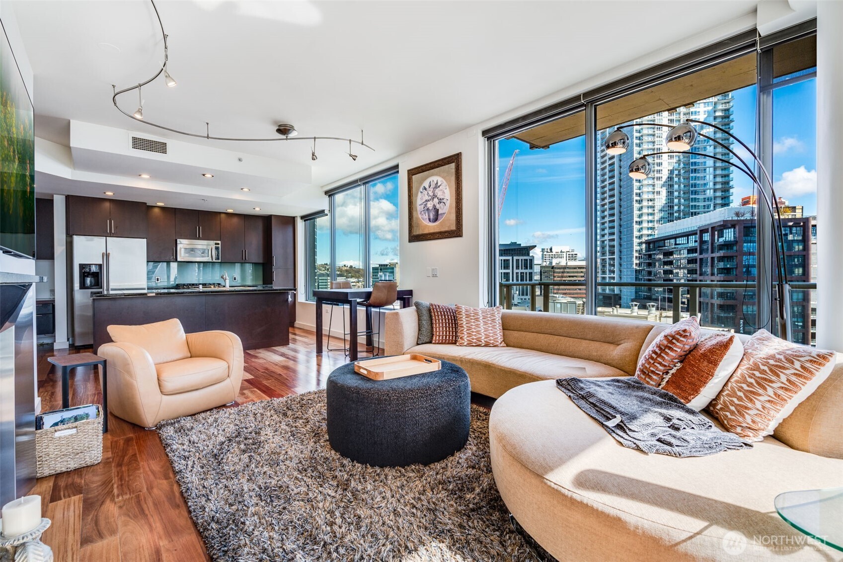 910 Lenora Street #S1203, Seattle, WA 98121