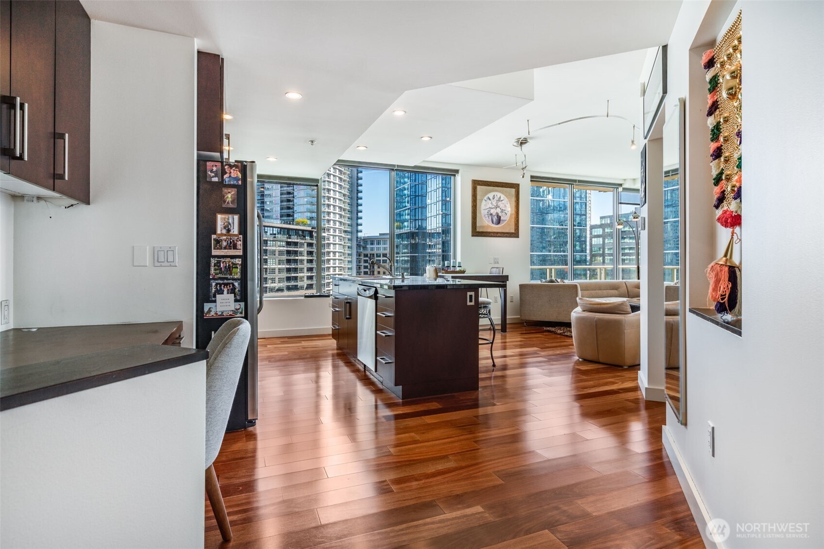 910 Lenora Street #S1203, Seattle, WA 98121