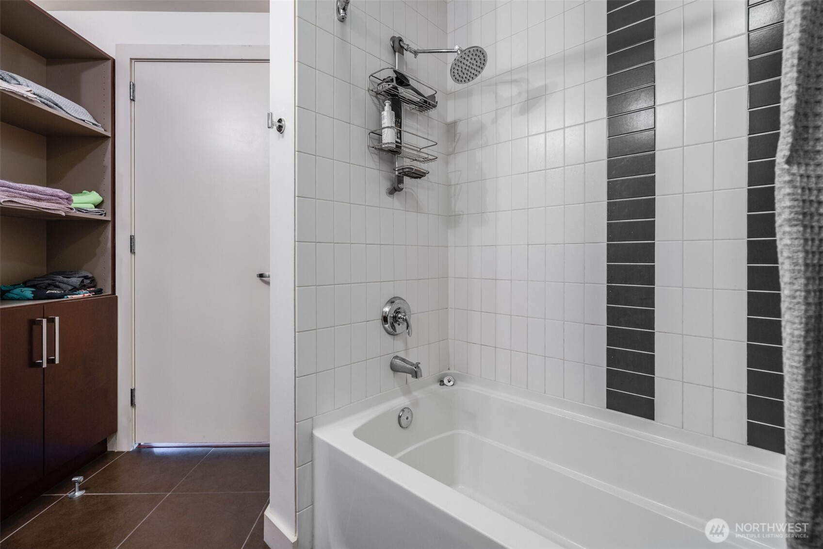 910 Lenora Street #S1203, Seattle, WA 98121