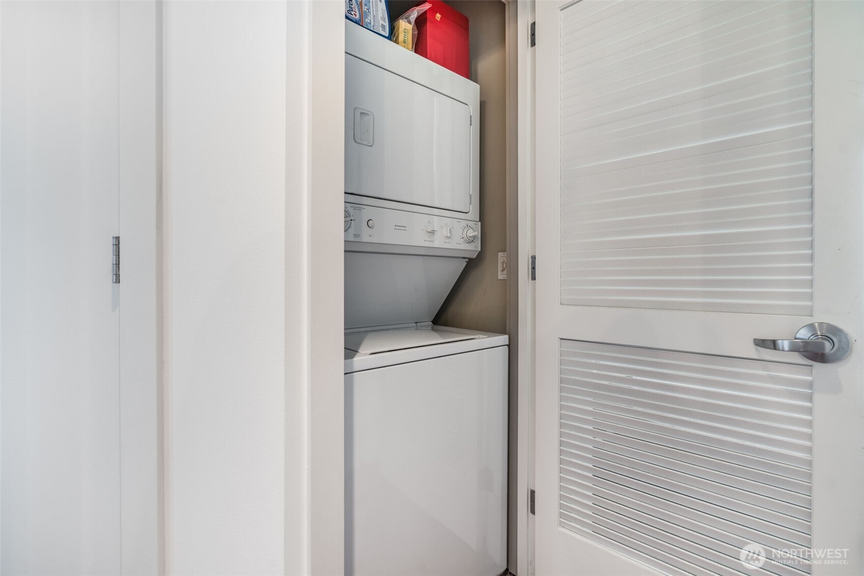 910 Lenora Street #S1203, Seattle, WA 98121