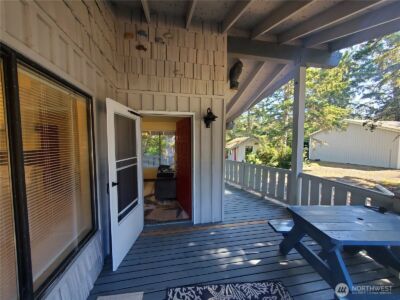 1000 Mt.Olympus Avenue SE, Ocean Shores, WA 98569 - Photo 4
