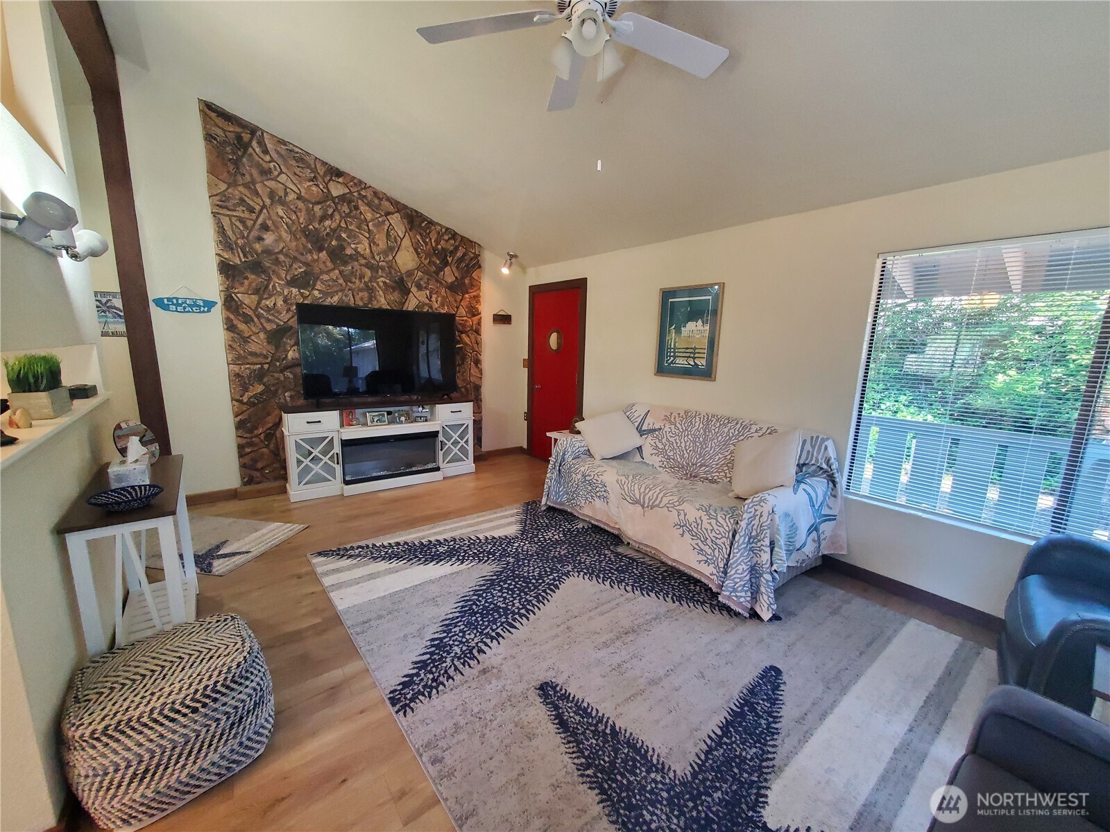 1000 Mt.Olympus Avenue SE, Ocean Shores, WA 98569