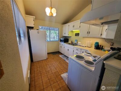 1000 Mt.Olympus Avenue SE, Ocean Shores, WA 98569 - Photo 8