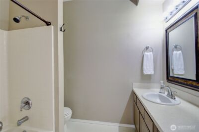 1320 E Fairhaven Avenue , Burlington, WA 98233 - Photo 15