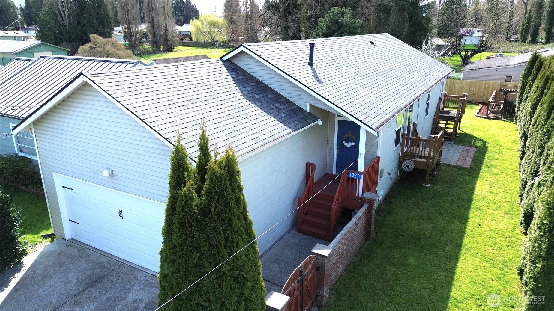 1320 E Fairhaven Avenue , Burlington, WA 98233