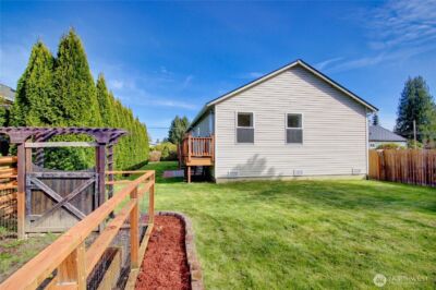 1320 E Fairhaven Avenue , Burlington, WA 98233 - Photo 24
