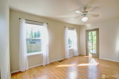 1320 E Fairhaven Avenue , Burlington, WA 98233 - Photo 9