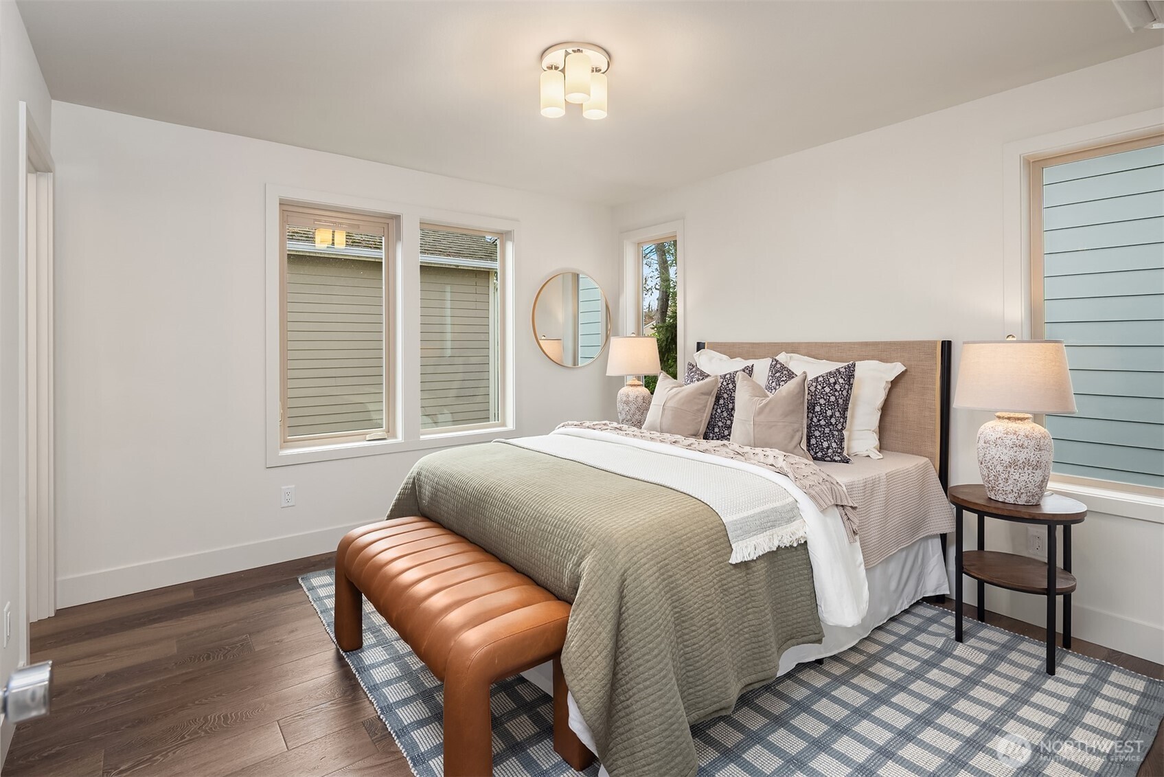 639 18th Avenue W, Kirkland, WA 98033