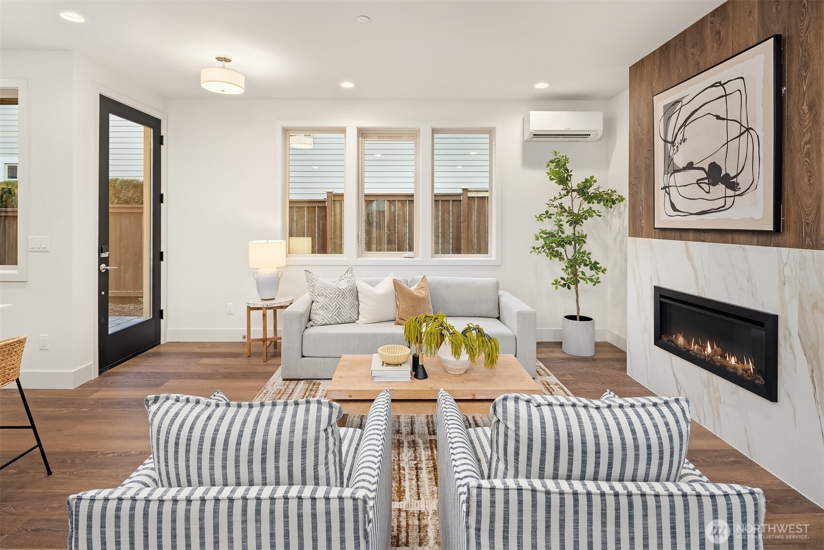 639 18th Avenue W, Kirkland, WA 98033