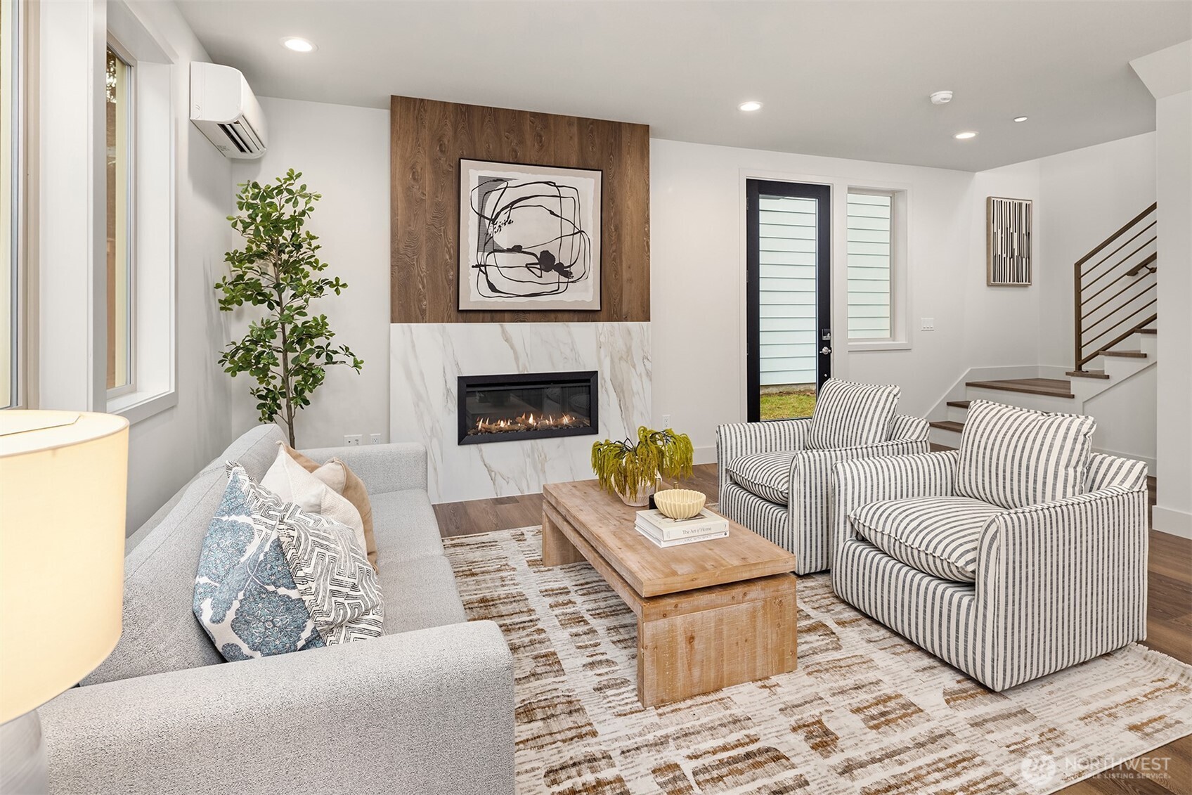 639 18th Avenue W, Kirkland, WA 98033