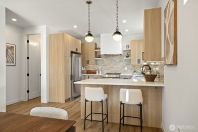 2769 59th Avenue SW #B, Seattle, WA 98116 - Photo 14