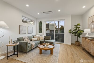 2769 59th Avenue SW #B, Seattle, WA 98116 - Photo 16