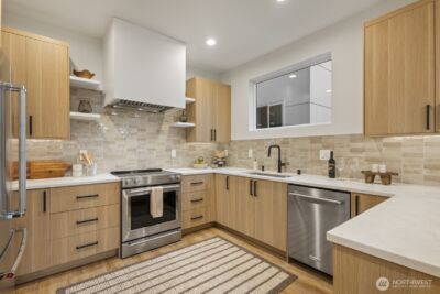 2769 59th Avenue SW #B, Seattle, WA 98116 - Photo 17