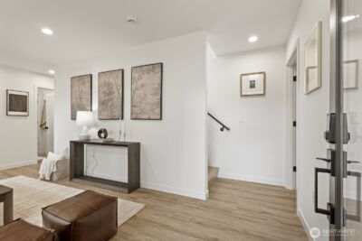 2769 59th Avenue SW #B, Seattle, WA 98116 - Photo 8