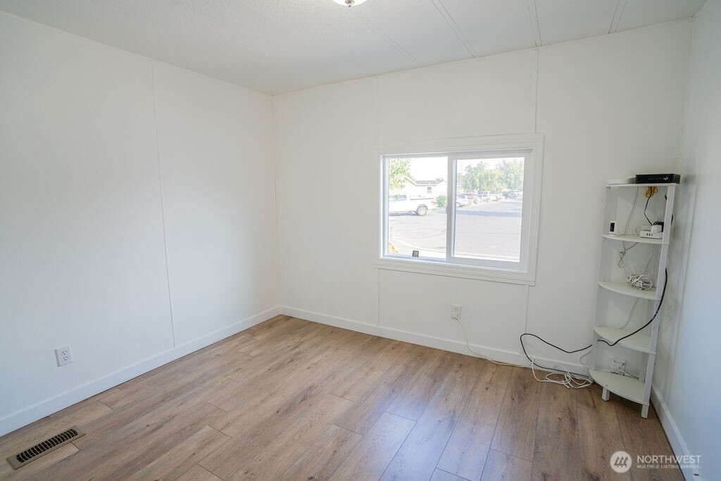 900 N Grape #22, Moses Lake, WA 98837