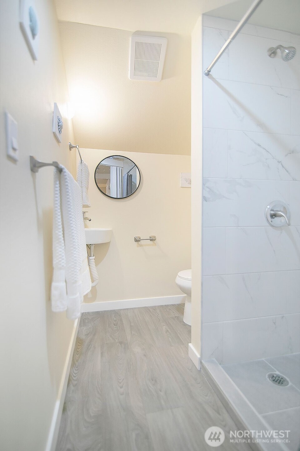 1214 S 5th Avenue , Kelso, WA 98626