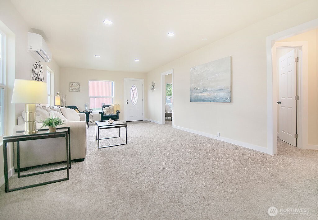 1214 S 5th Avenue , Kelso, WA 98626