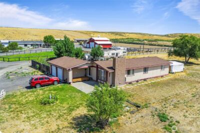411 N Wahl , Lind, WA 99341 - Photo 2