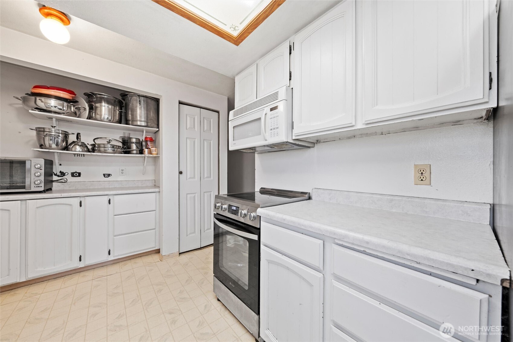 411 N Wahl , Lind, WA 99341