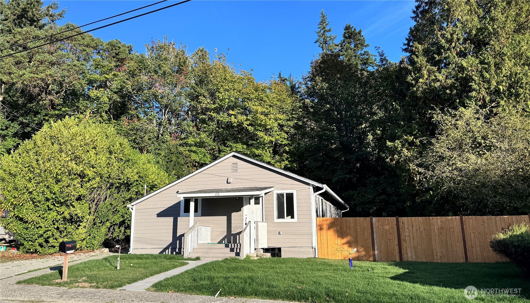 213 Willow Street , Bremerton, WA 98310