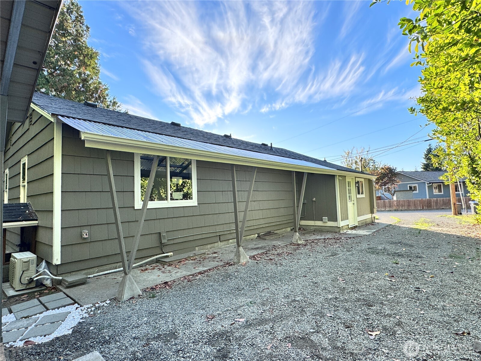 213 Willow Street , Bremerton, WA 98310