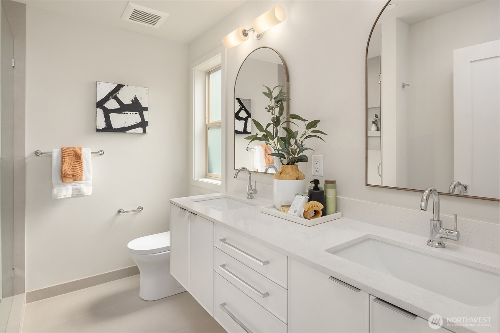 641 18th Avenue W, Kirkland, WA 98033