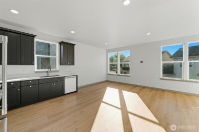 817 Lewis Street , Walla Walla, WA 99362 - Photo 5