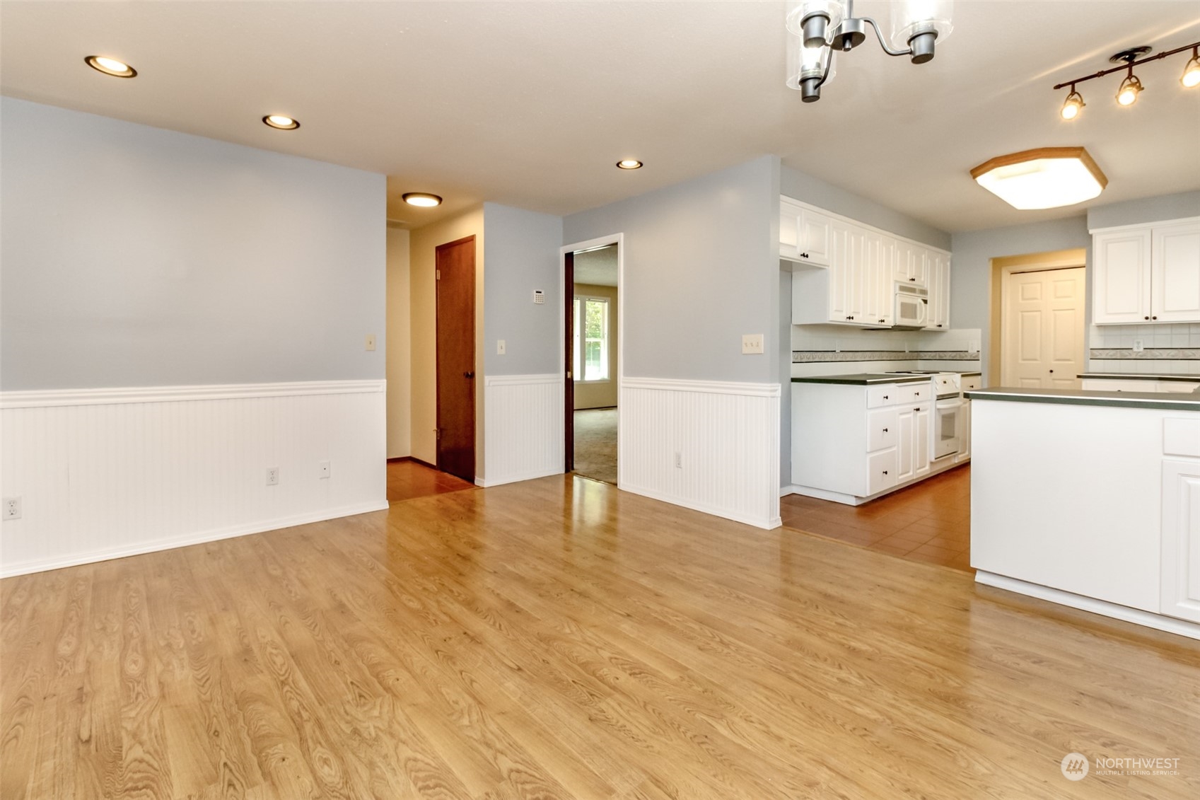 17407 36th Avenue E, Tacoma, WA 98446