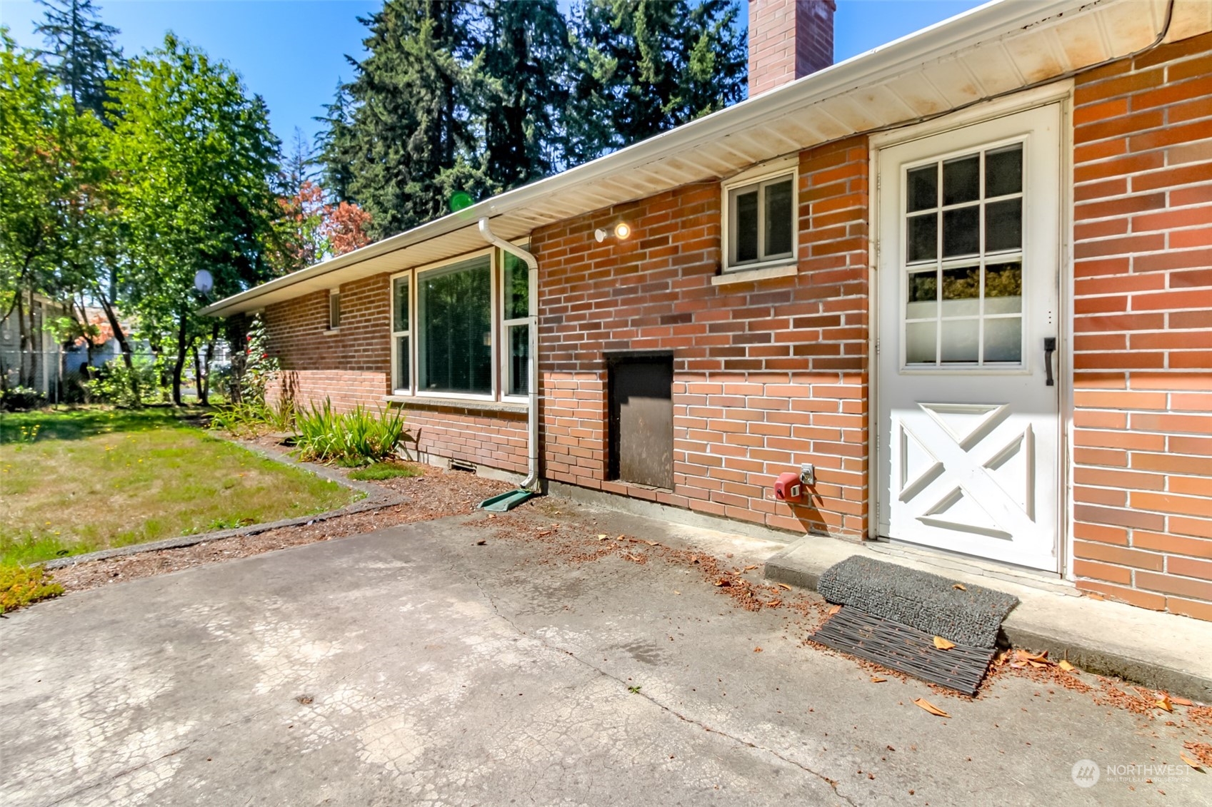 17407 36th Avenue E, Tacoma, WA 98446