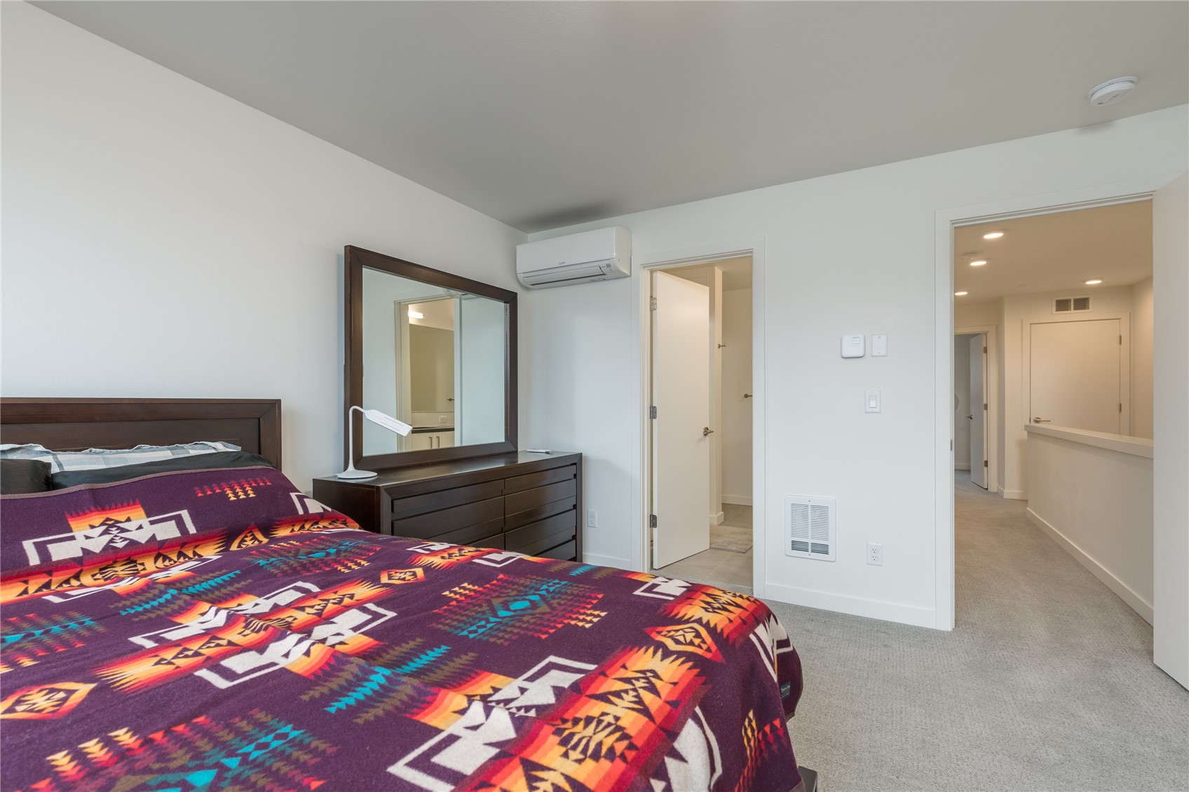 32779 Madrona Avenue SE, Black Diamond, WA 98010-5052