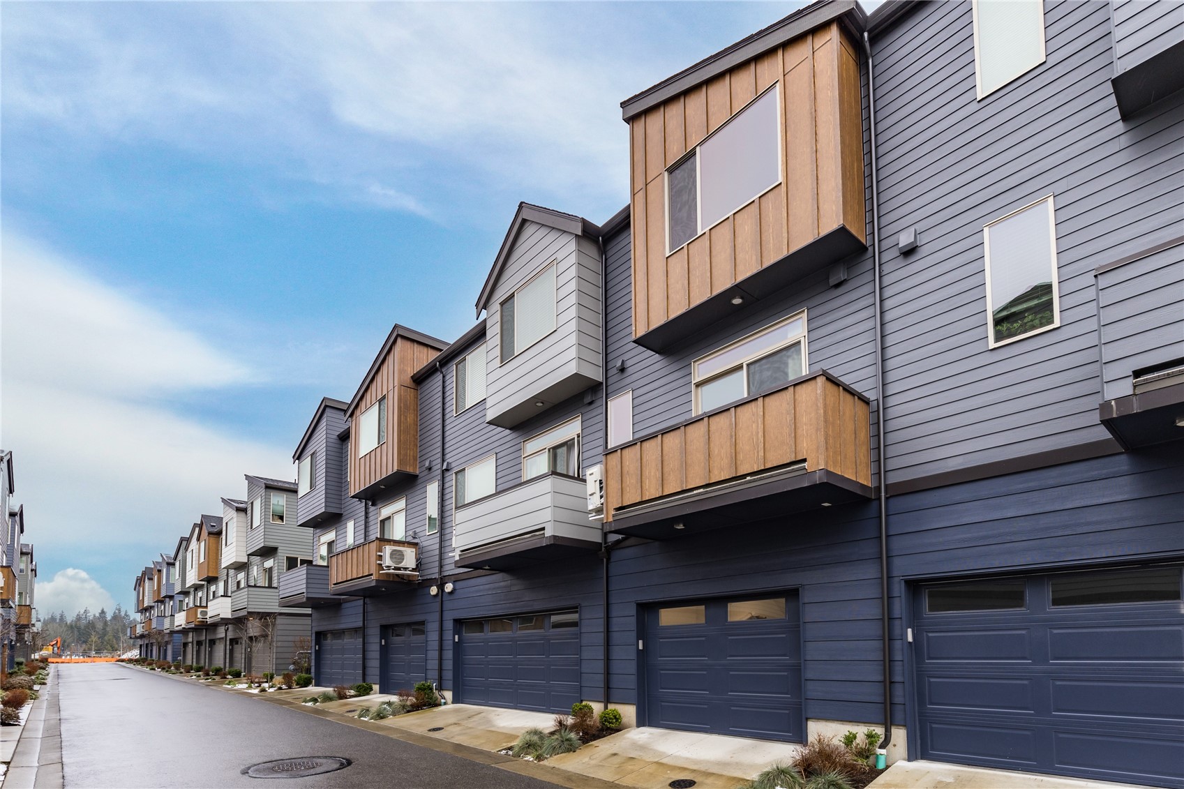 32779 Madrona Avenue SE, Black Diamond, WA 98010-5052