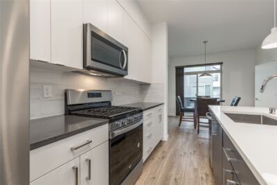 32779 Madrona Avenue SE, Black Diamond, WA 98010-5052 - Photo 5
