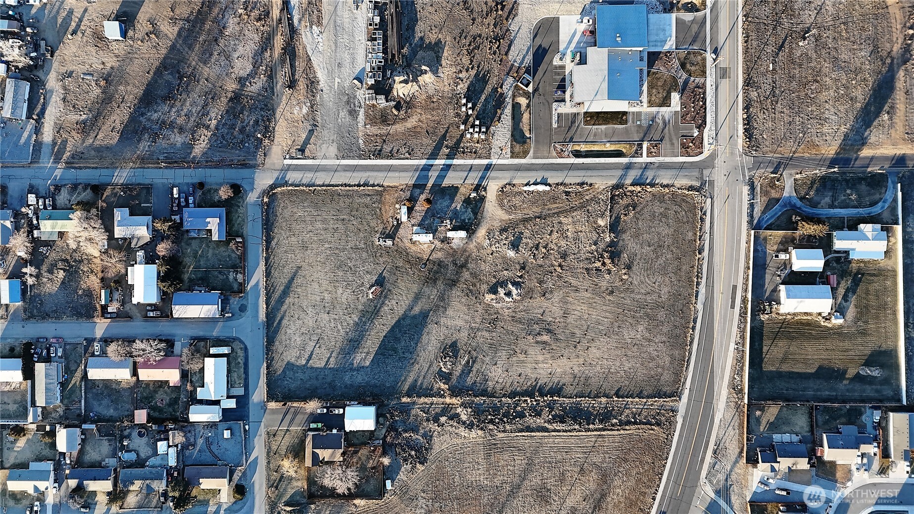1611 S Douglas Street , Rock Island, WA 98850