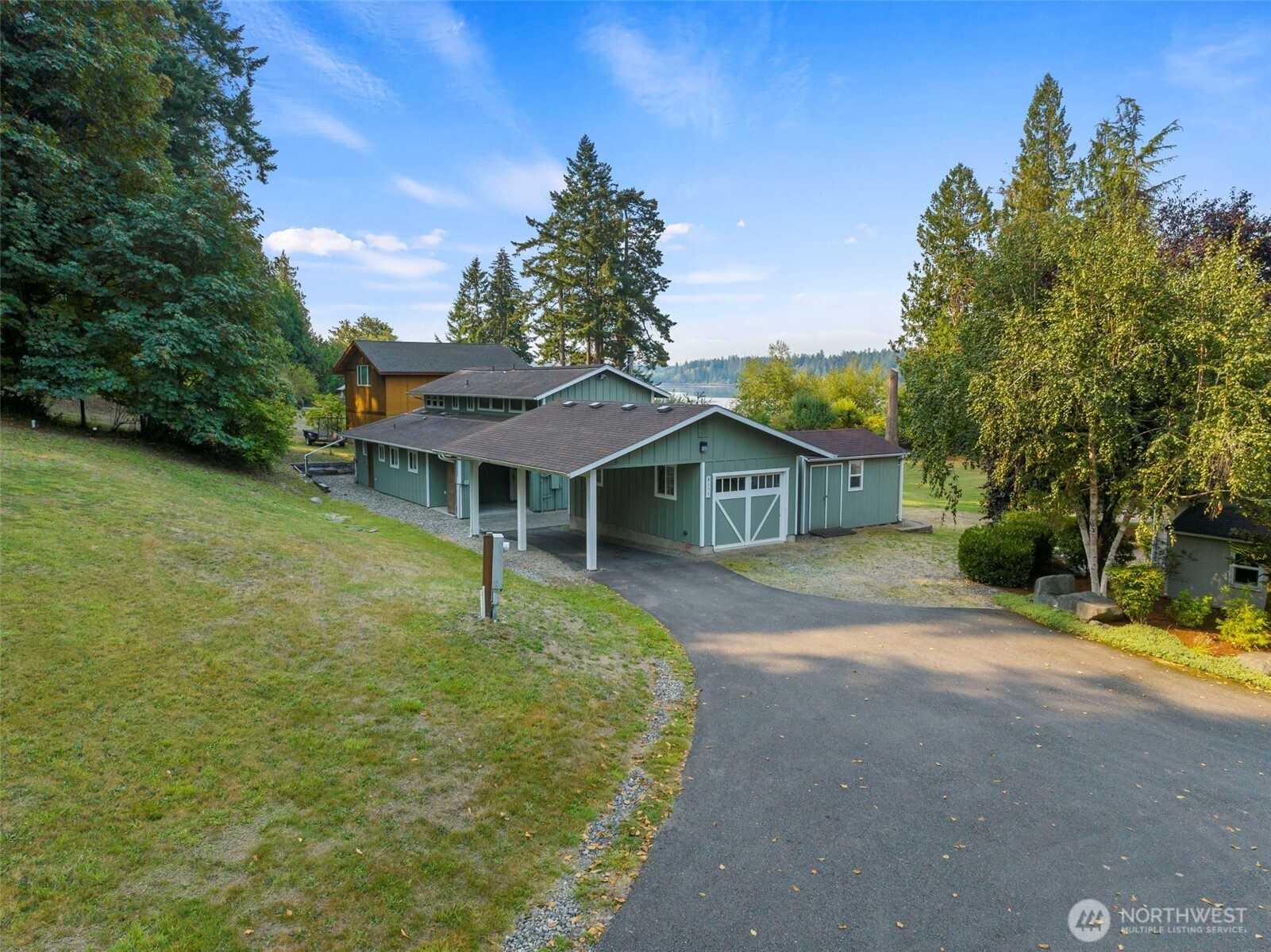 8131 Kerbaugh Road NE, Olympia, WA 98516