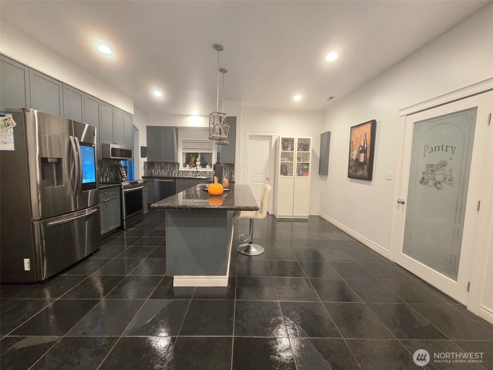 13711 Vickery Avenue E, Tacoma, WA 98446