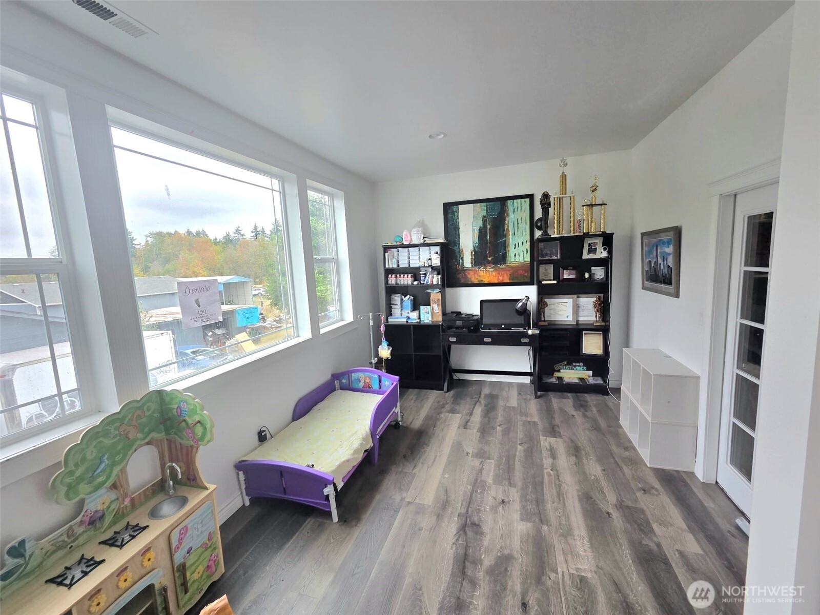 13711 Vickery Avenue E, Tacoma, WA 98446