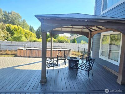 13711 Vickery Avenue E, Tacoma, WA 98446 - Photo 3