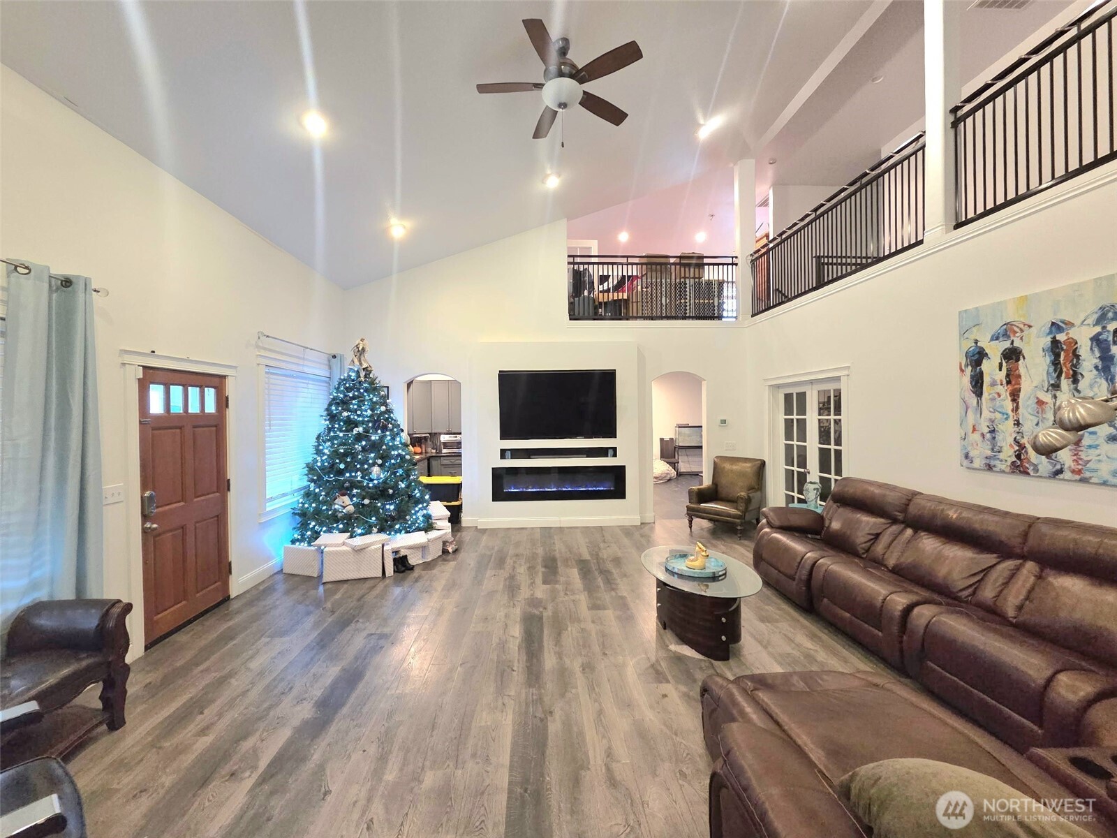 13711 Vickery Avenue E, Tacoma, WA 98446