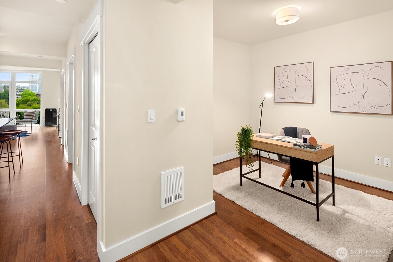 699 John Street #617, Seattle, WA 98109-5062