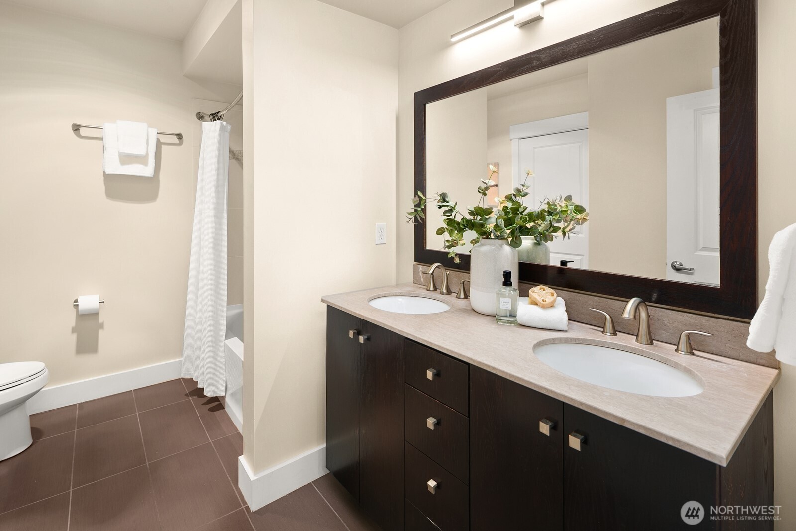 699 John Street #617, Seattle, WA 98109-5062