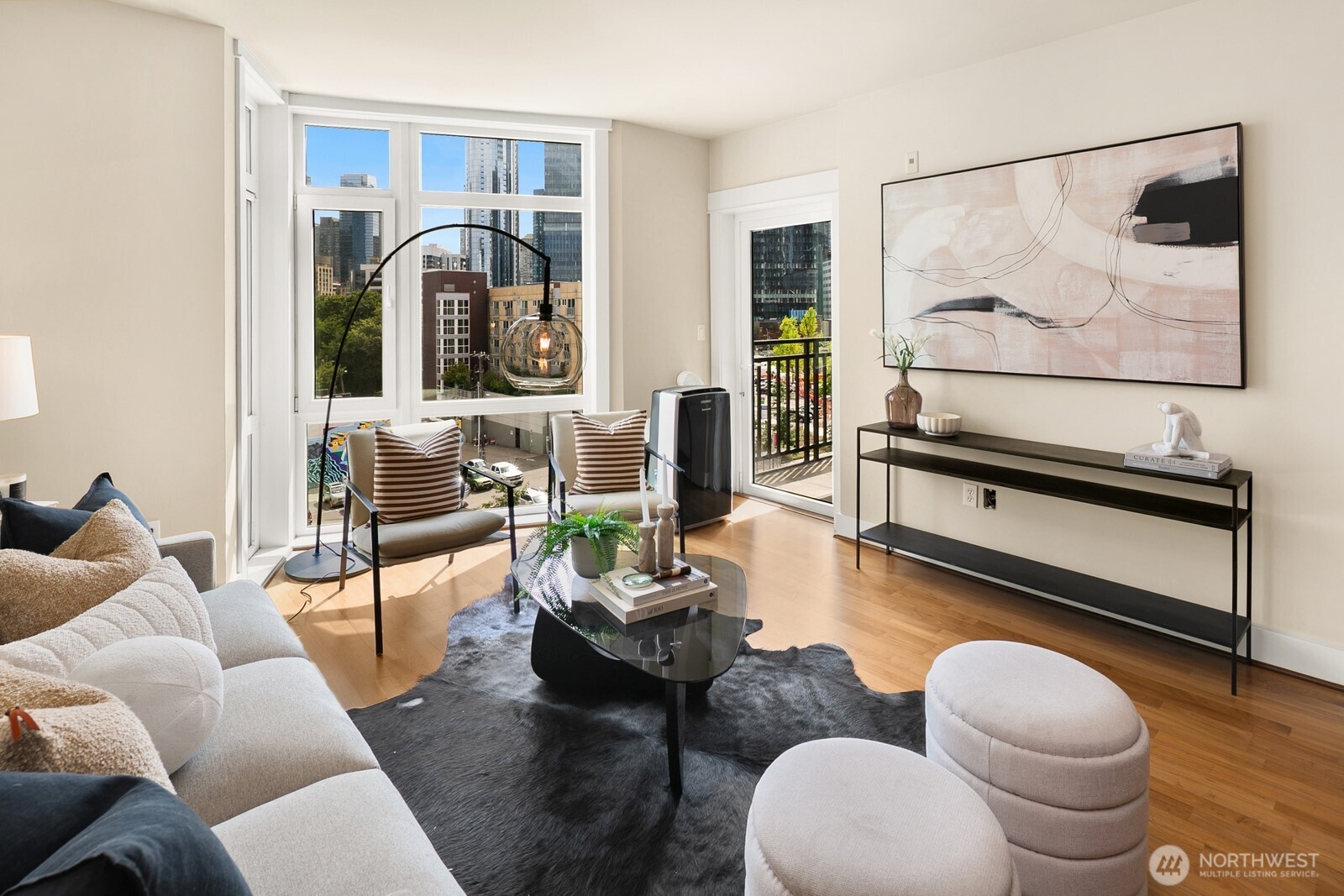 699 John Street #617, Seattle, WA 98109-5062