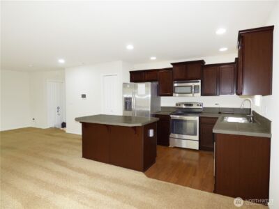 2720 13th Avenue NW, Puyallup, WA 98371 - Photo 6