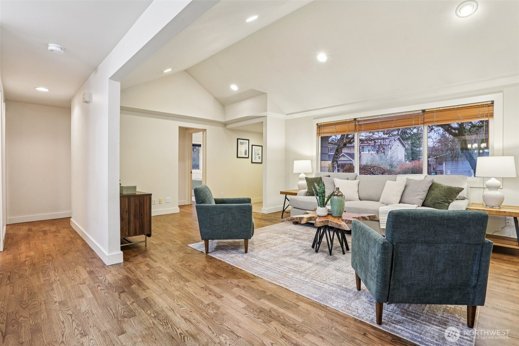 5733 155th Avenue NE, Redmond, WA 98052
