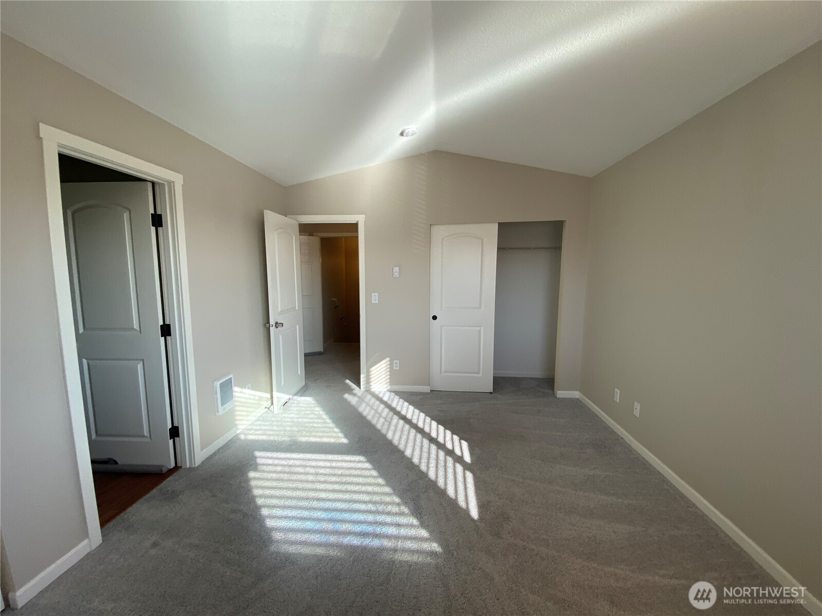 19905 100th Avenue Ct E, Graham, WA 98338-9604