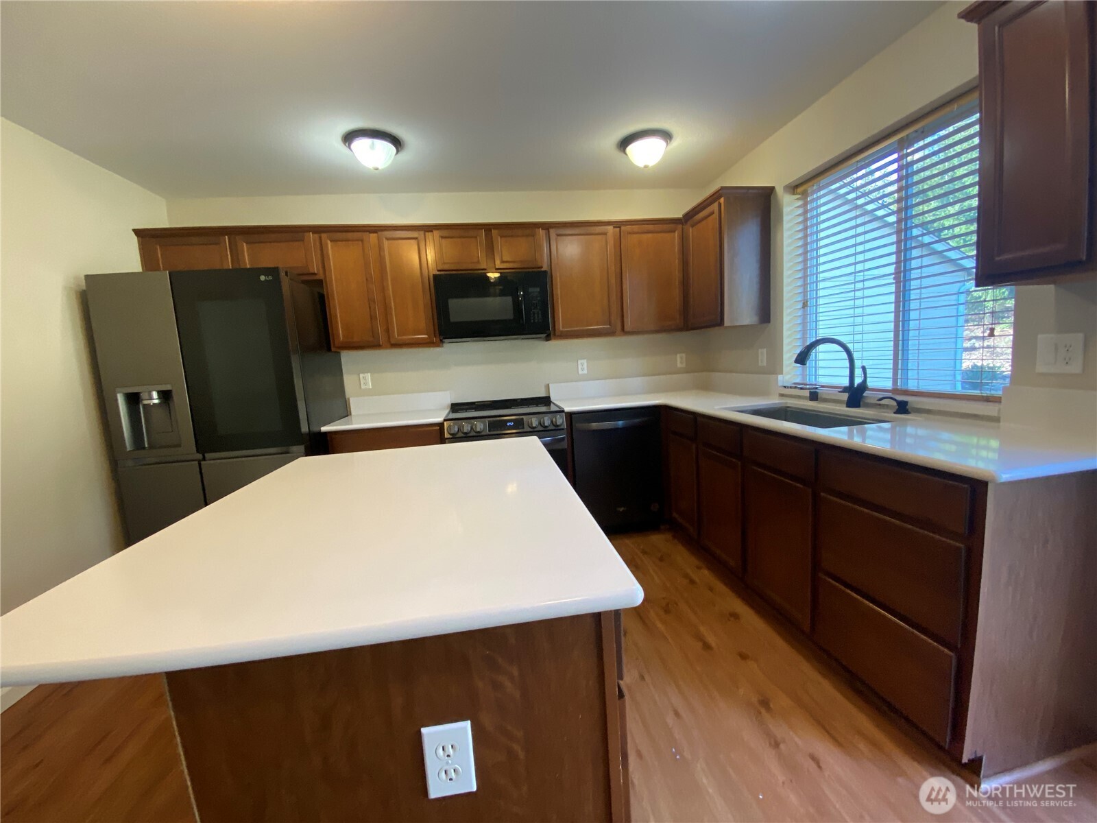 19905 100th Avenue Ct E, Graham, WA 98338-9604