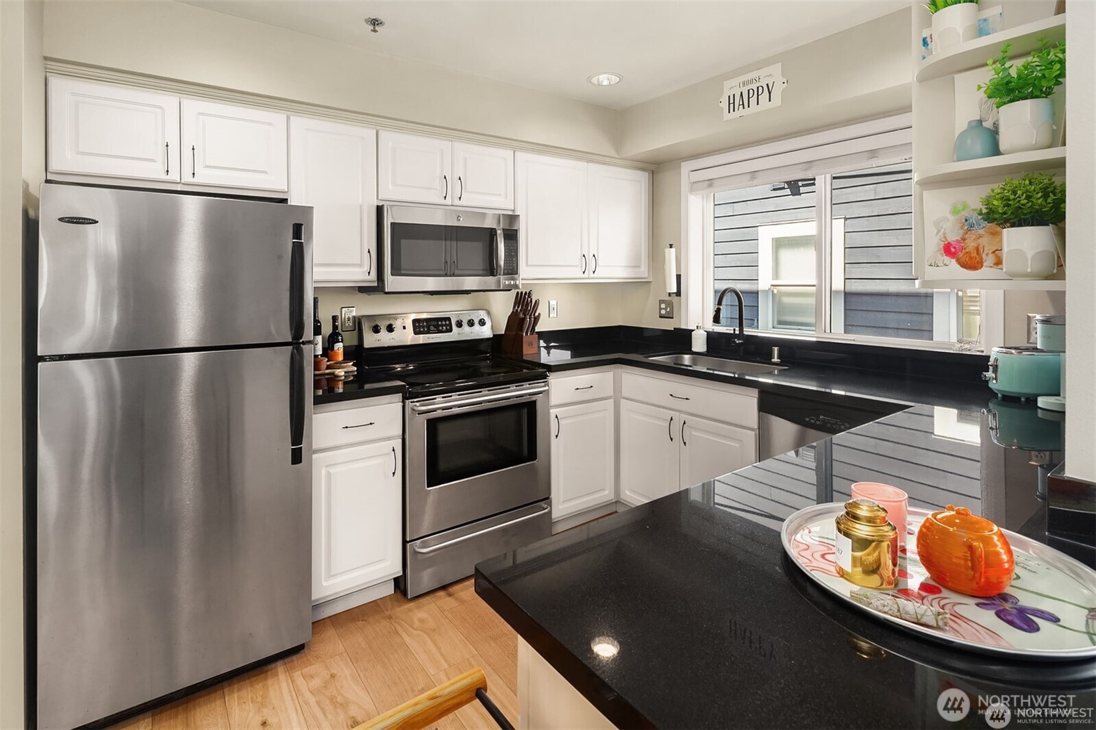 2116 California Avenue SW #201, Seattle, WA 98116