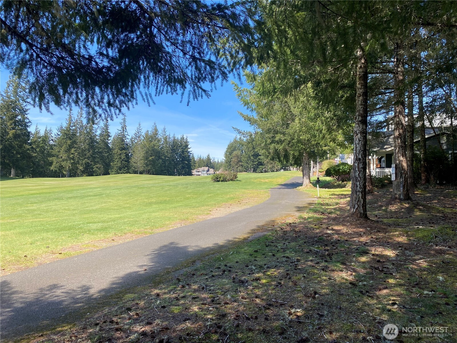 200 E Soderberg Road , Allyn, WA 98524