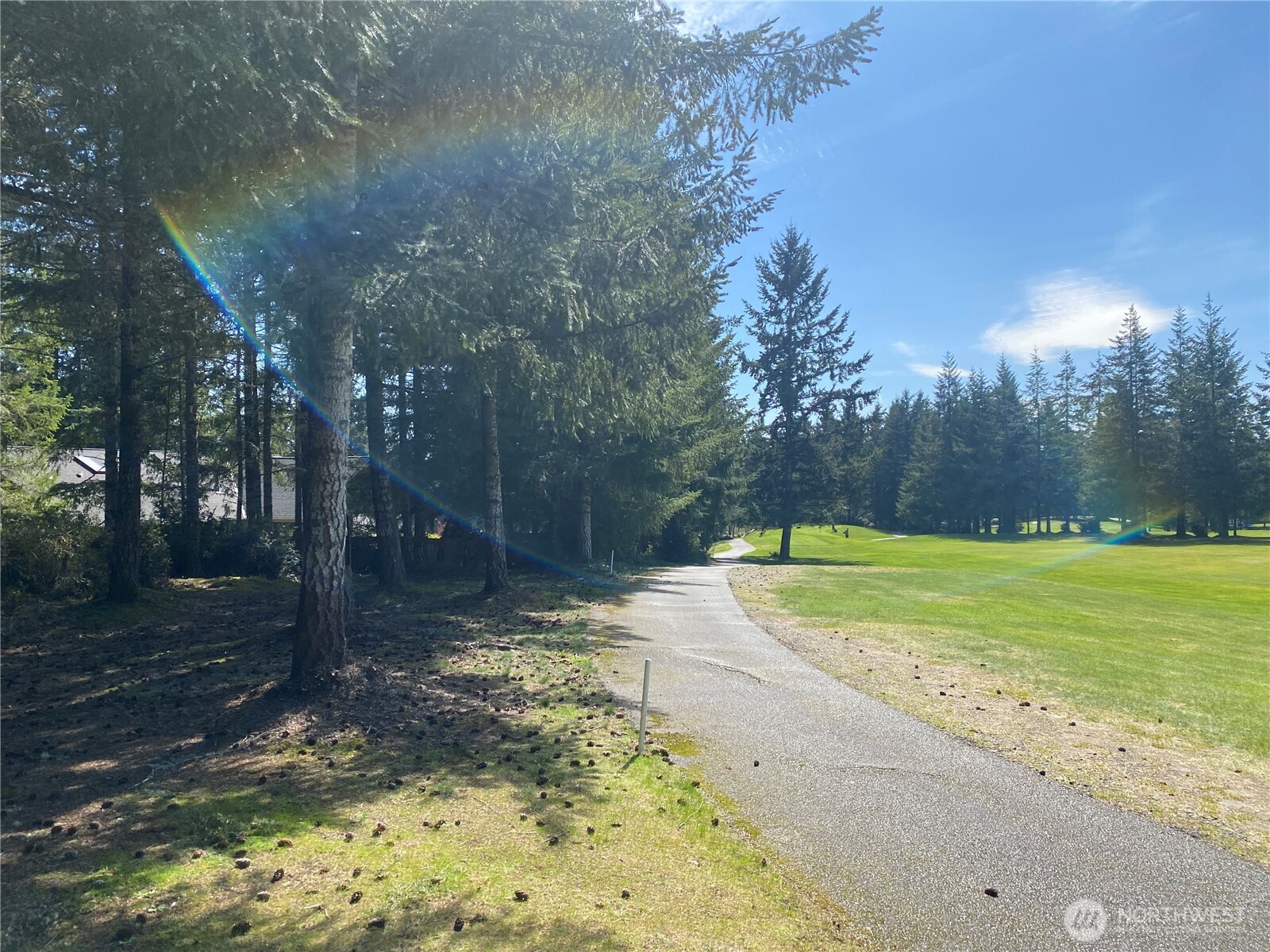 200 E Soderberg Road , Allyn, WA 98524