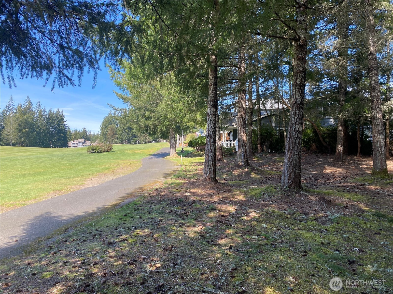 200 E Soderberg Road , Allyn, WA 98524