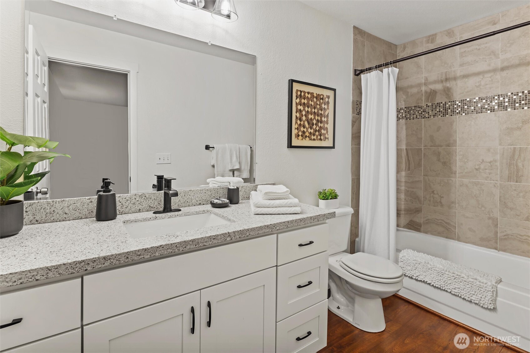 2740 118th Avenue SE #202, Bellevue, WA 98005